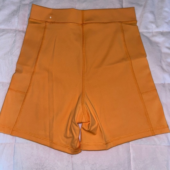 Womens Aerie 4inch bike shorts - Picture 2 of 4